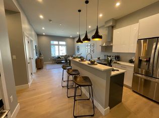 240 Mystic Ave #209, Somerville, MA 02145