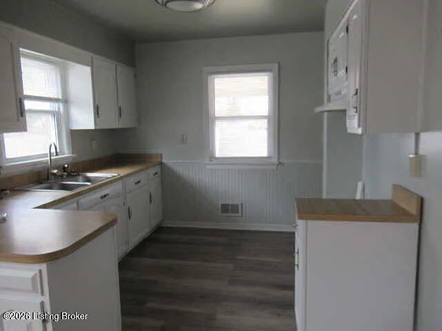 4330 Bayberry Dr — Photo 5