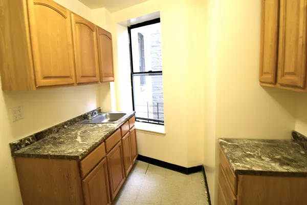 Rented by Bohemia Realty Group | media 20