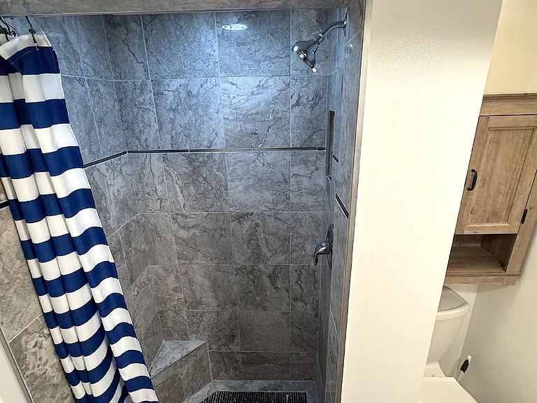 215 N Wild Olive Ave #1 — Photo 11