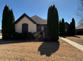 3001 SW Joshua Ave, Bentonville, AR 72712