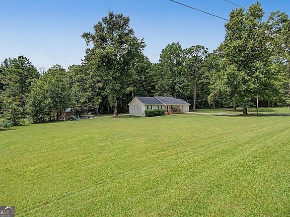 3rd image of 110 Mooyn Rd