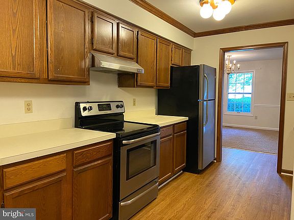 3rd image of 10706 Eden Brook Dr