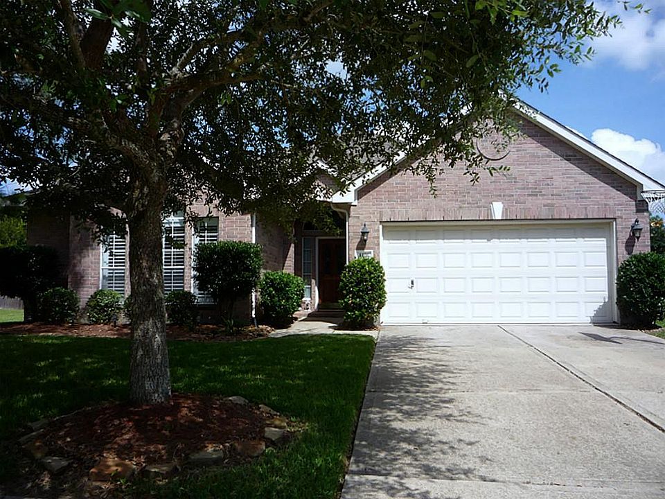 1st image of 4406 N Cook Cir