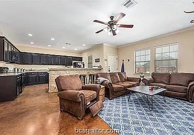 3rd image of 3342 Lieutenant Ave