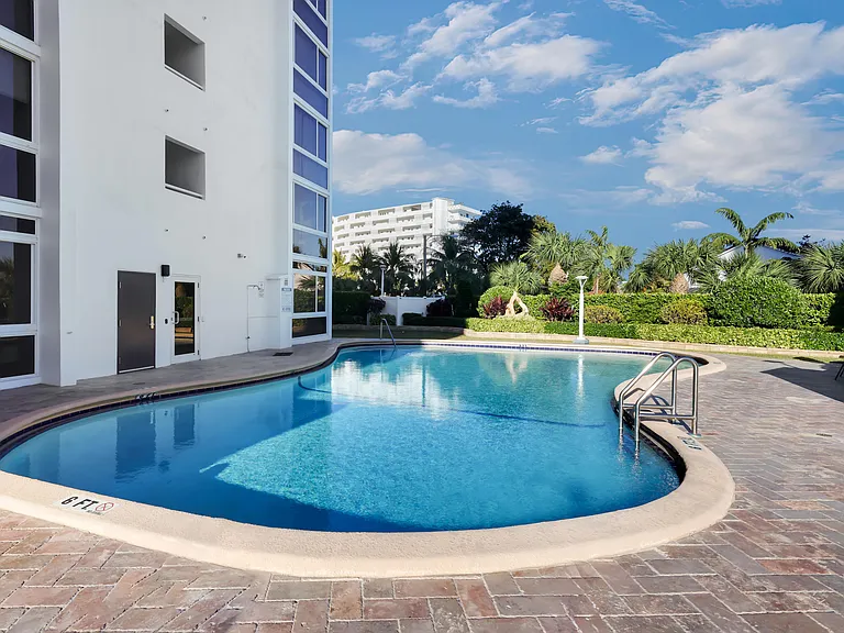 2715 N Ocean Blvd #10C — Photo 17