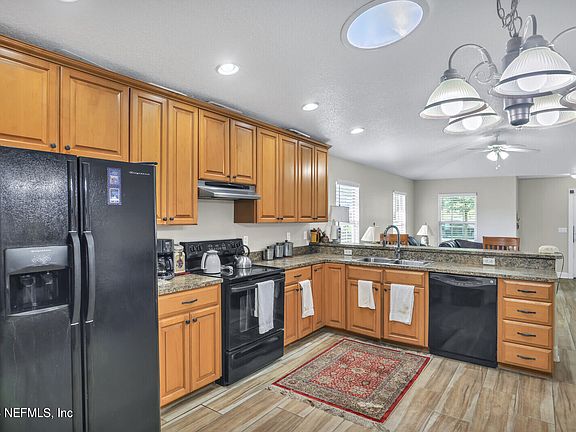 5th image of 2039 NAVAHO Avenue