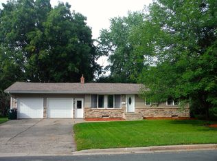 619 W Roosevelt St, River Falls, WI 54022