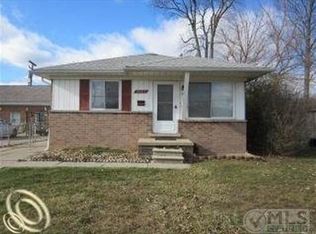 6563 Mayburn St, Dearborn Heights, MI 48127
