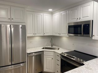 9156 Robin Ct, Saint Louis, MO 63144