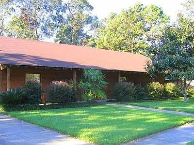 2nd image of 15632 Banyanwood Ave