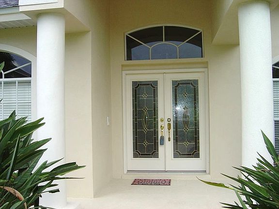 2nd image of 6853 Crescent Oaks Cir