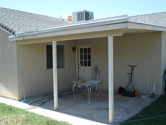 4th image of 5828 Santa Catalina Ave