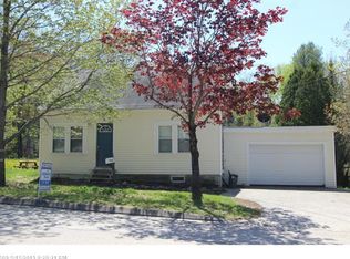 87 Paul St, Auburn, ME 04210