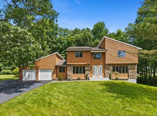 15 Evans Xing, South Windsor, CT 06074