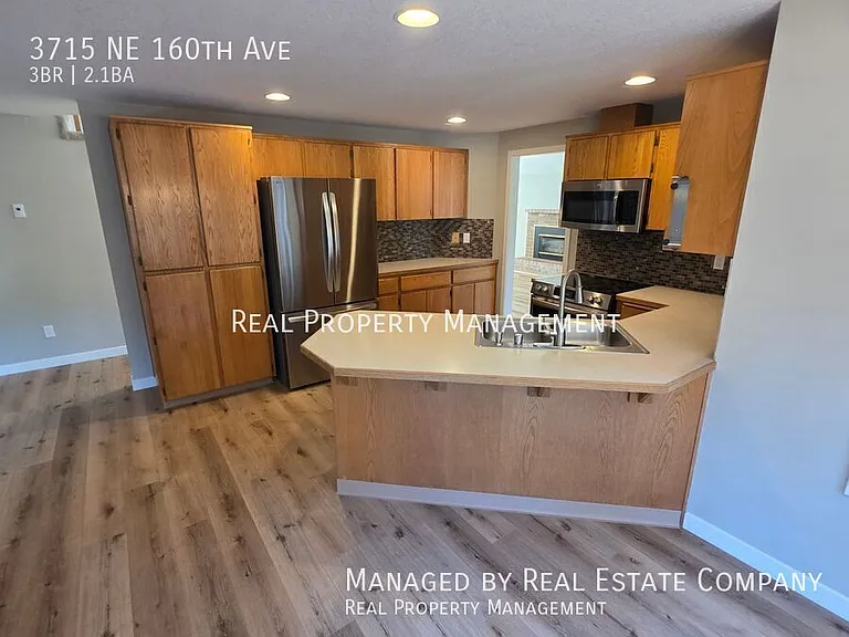 3715 NE 160th Ave — Photo 9