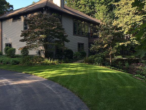 4th image of 17250 Finch Ln