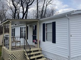 40 Woodland Ct, Ranson, WV 25438