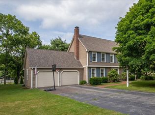 3 Shirley Ln, Norfolk, MA 02056