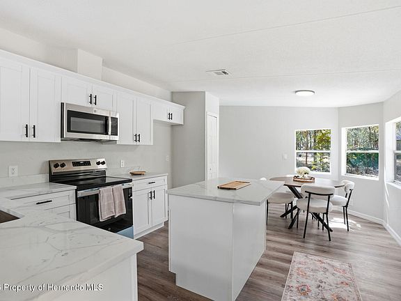 3rd image of 10303 S Evans Point