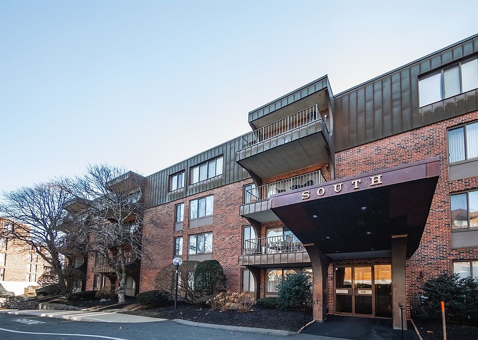 1st image of 1002 Paradise Rd APT Phe