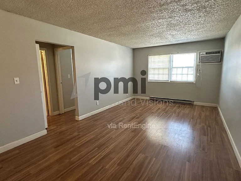 24 W Buchanan Ave #16 — Photo 2