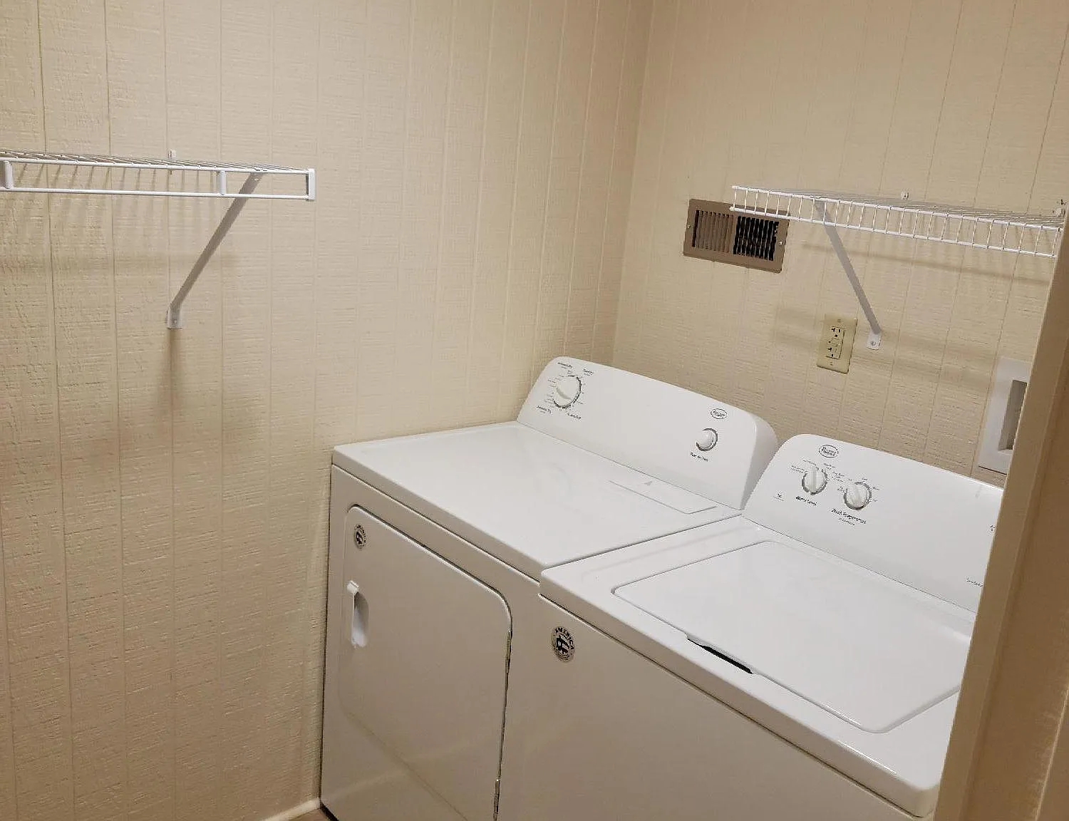 1 bed, 700 sqft, $825 — Photo 3