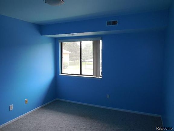 5th image of 29566 Clarita St