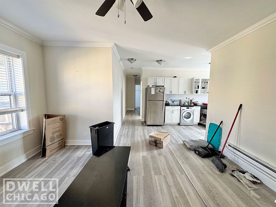 1st image of 1472 W Grace St #3815