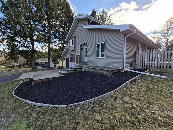 2nd image of 13439 Parkcrest Pl