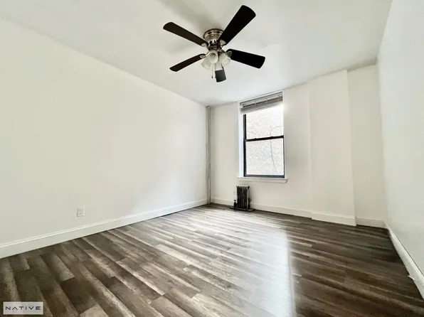 514 East 13th Street image 1 of 7