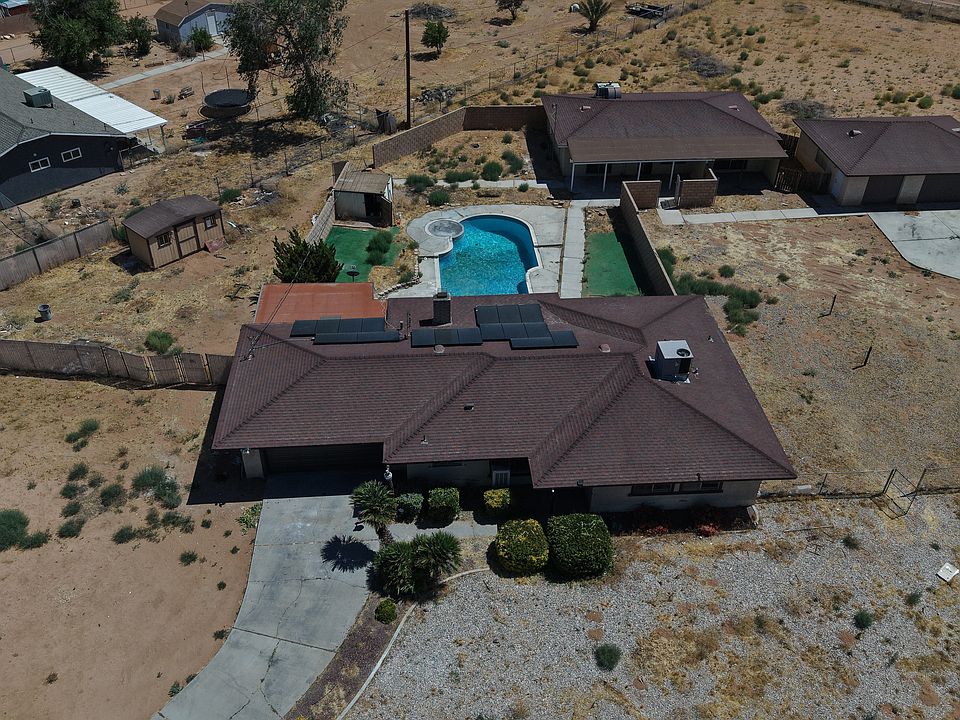 Back fence will be added to divide back unit/add privacy to main house.