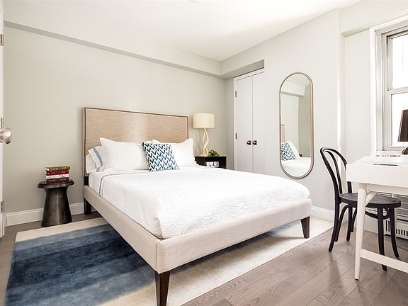 3rd image of 100 W 93rd St APT 24A