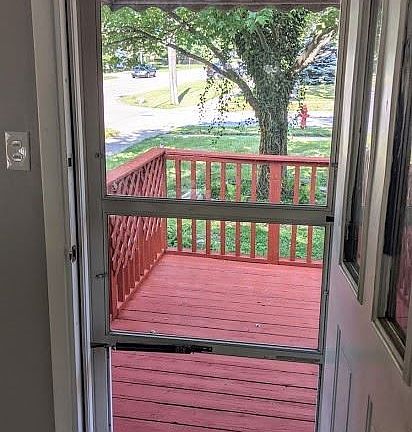 5th image of 1100 Summit Dr