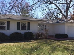 5 Cherry Ln, Villa Grove, IL