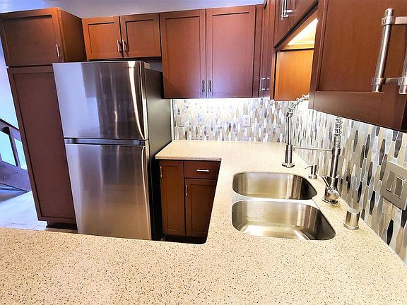 4th image of 11937 W Appleton Ave Unit 11