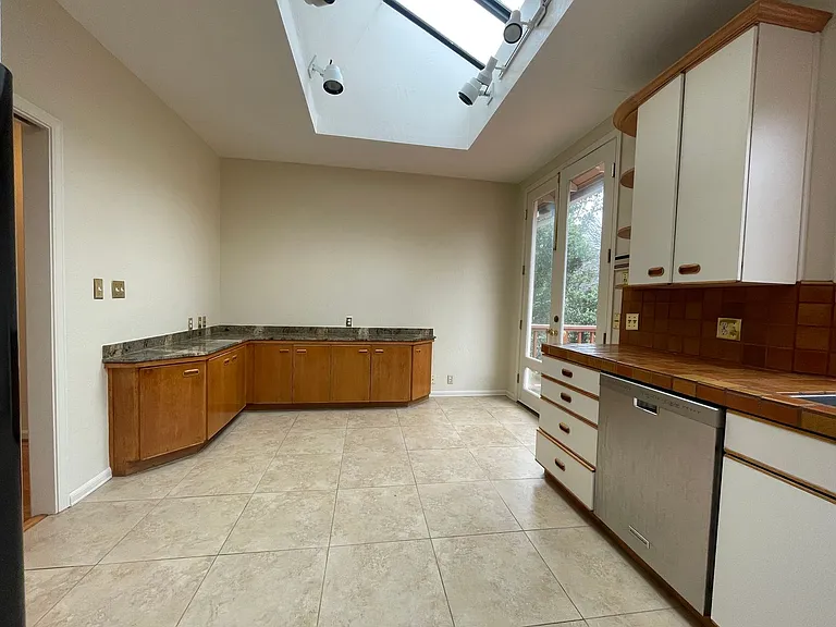 15480 Peach Hill Rd — Photo 18