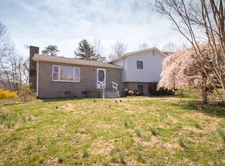 105 Mount Pleasant Dr, Covington, VA 24426