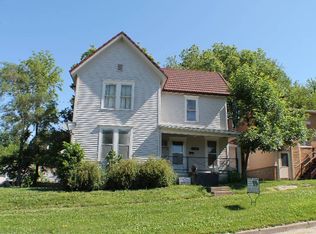 602 9th St, Corning, IA 50841