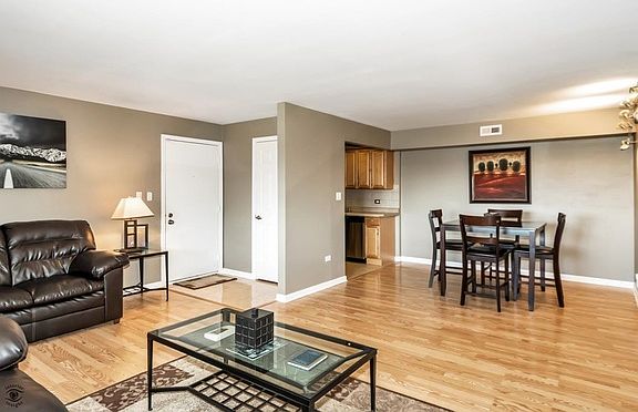 5th image of 9122 W 140th St #304