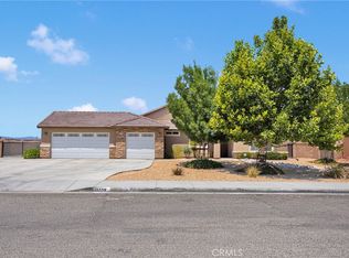 15558 Lookout Rd, Apple Valley, CA 92307