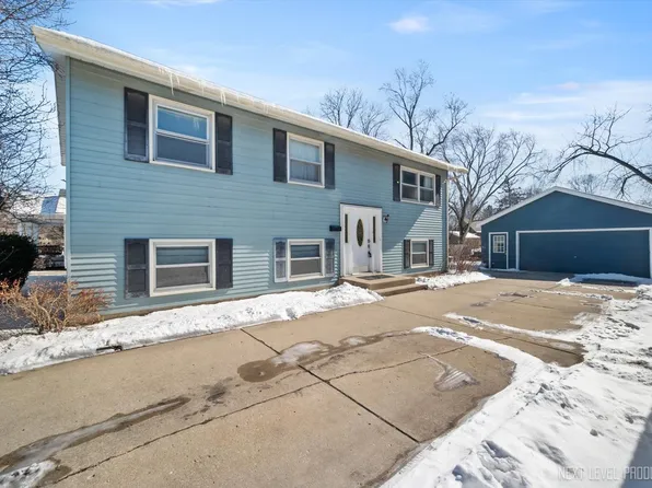 502 Webster St, Batavia, IL 60510