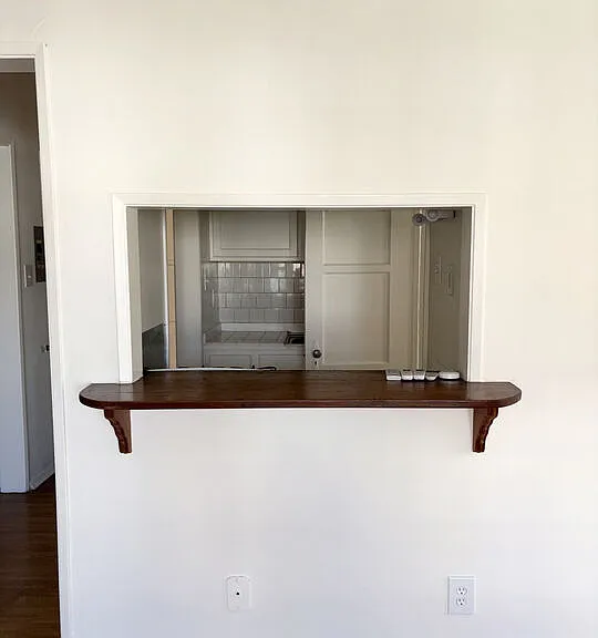 639 S Cochran Ave #201 — Photo 5