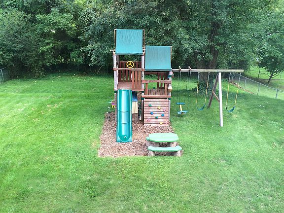 Fully fenced back yard