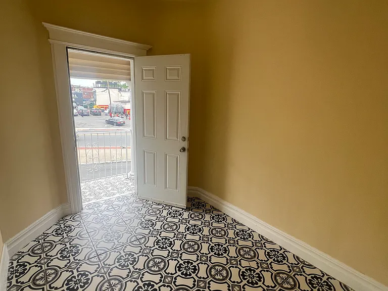 18 Cambridge St #2 — Photo 6