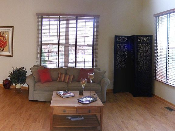 4th image of 24264 N Forest Dr