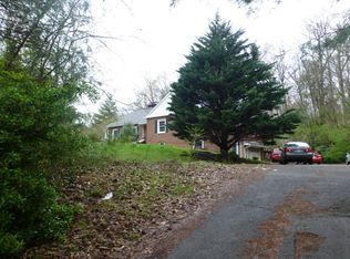 748 N Main St, Clinton, TN 37716