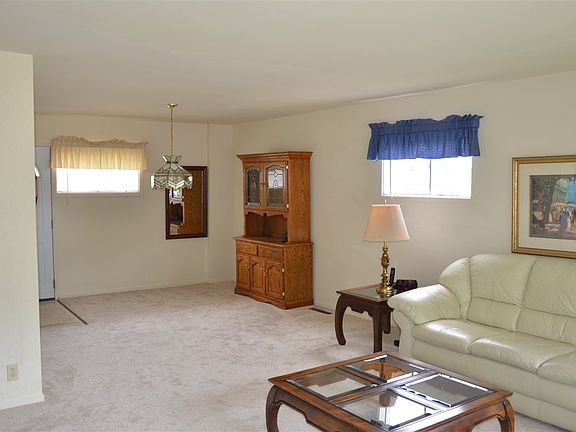 3rd image of 1234 Byron Dr