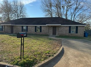 2004 Meadowgreen Dr #2004, Kilgore, TX 75662