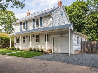 3 Rosewell Ave, Shoreham, NY 11786